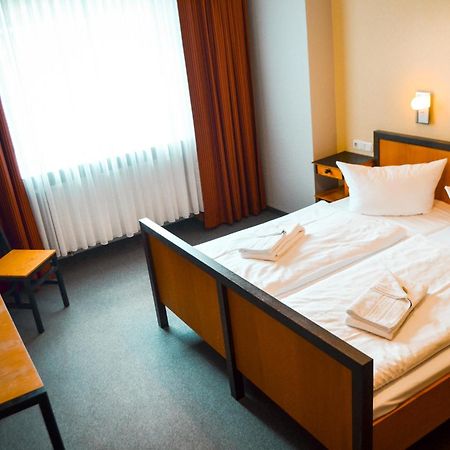 Haus Des Volkes - Das Bauhaushotel Probstzella Habitación foto